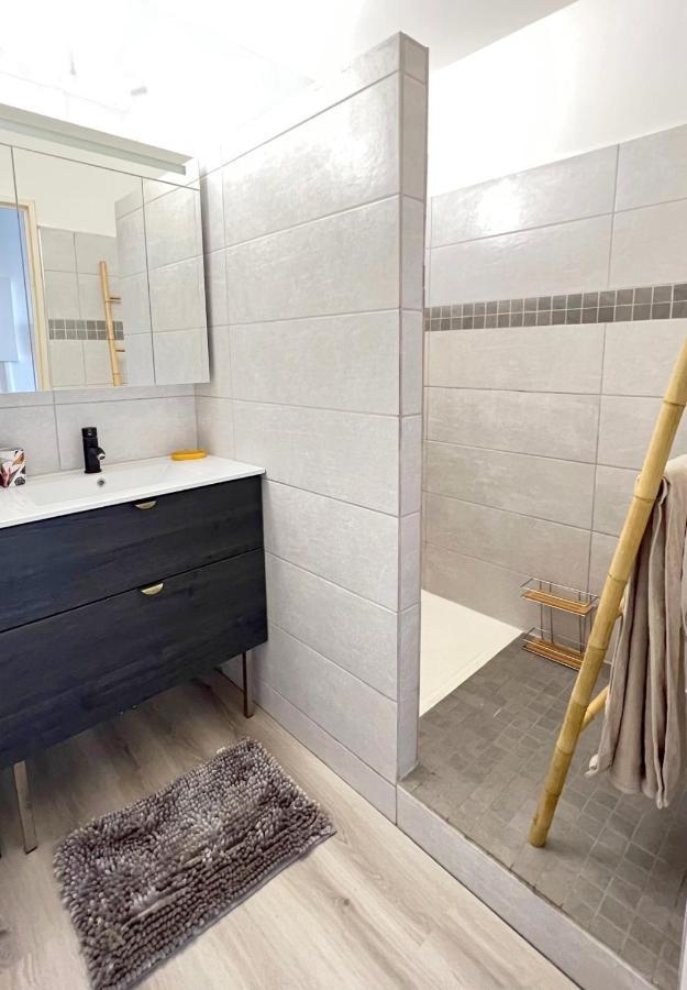 L'Eden Cocoon 3 Etoiles Proche Plage Saint Gilles Les Bains Kültér fotó